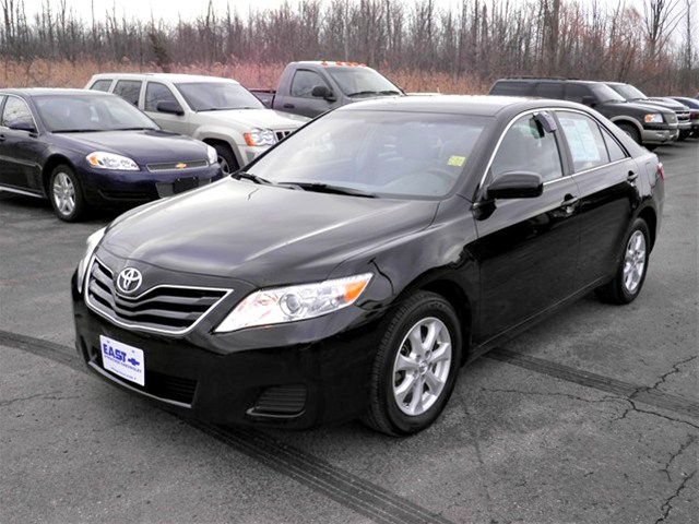 Toyota Camry 2011 photo 1