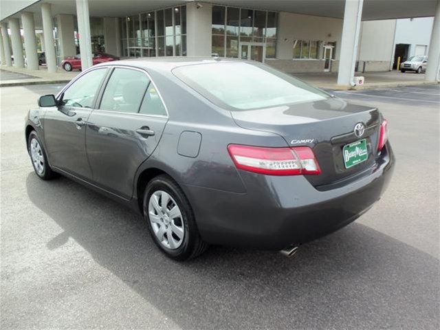 Toyota Camry 2011 photo 4