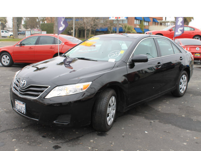 Toyota Camry 2011 photo 2