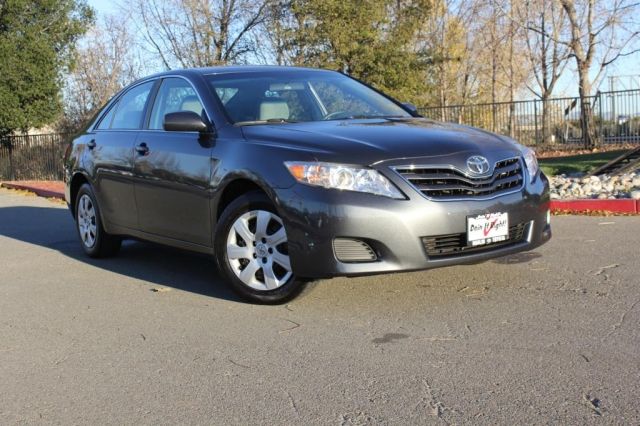 Toyota Camry 2011 photo 1
