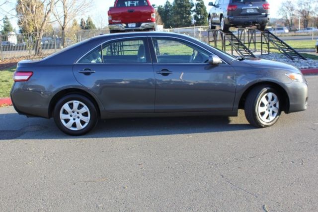 Toyota Camry 2011 photo 4