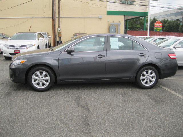 Toyota Camry 2011 photo 1