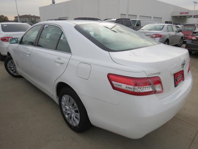 Toyota Camry 2011 photo 1