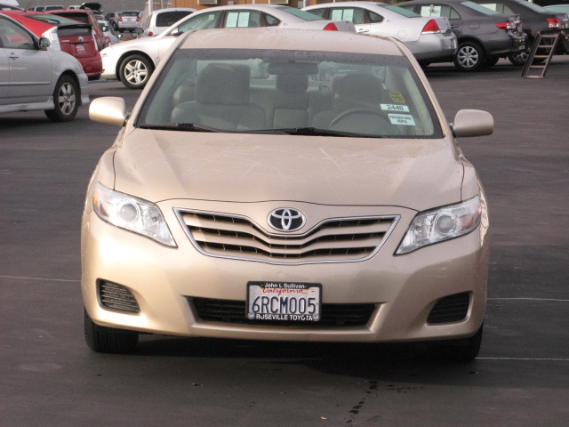 Toyota Camry 2011 photo 2