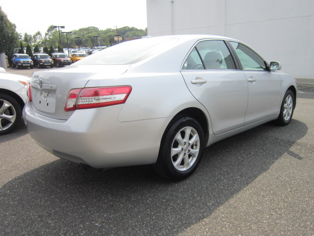 Toyota Camry 2011 photo 2