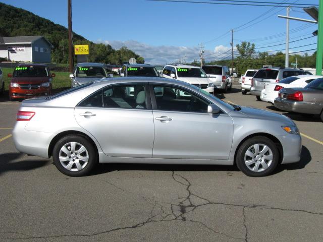 Toyota Camry 2011 photo 2