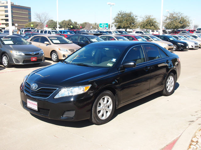 Toyota Camry 2011 photo 2