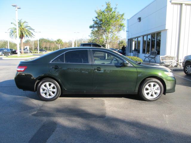 Toyota Camry 2011 photo 1