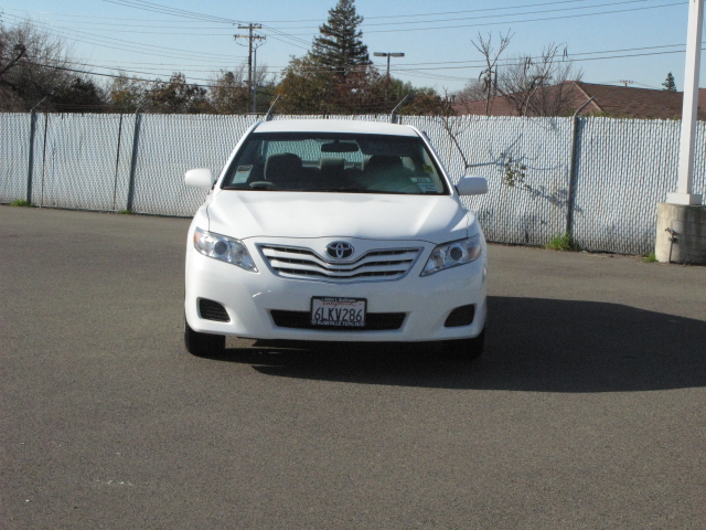 Toyota Camry 2011 photo 2