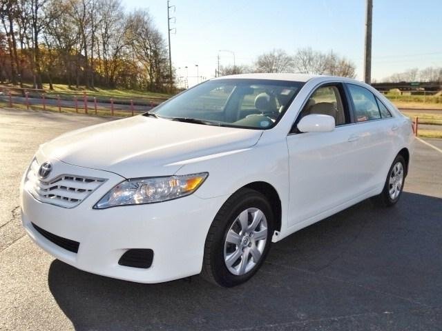 Toyota Camry 2011 photo 2