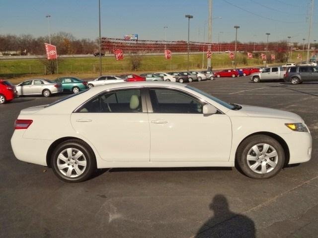 Toyota Camry 2011 photo 3