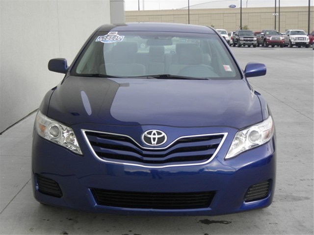 Toyota Camry 2011 photo 2