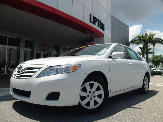 Toyota Camry 2011 photo 1