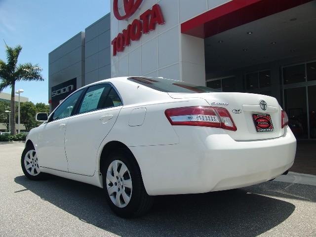 Toyota Camry 2011 photo 4