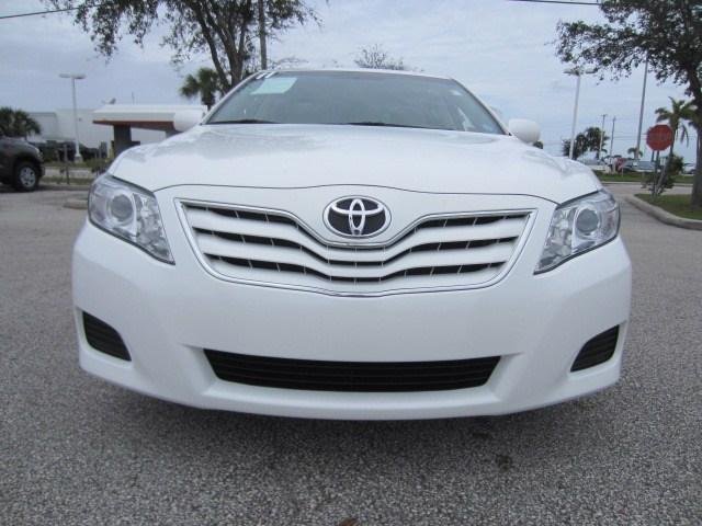 Toyota Camry 2011 photo 2