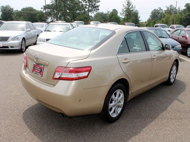 Toyota Camry 2011 photo 2