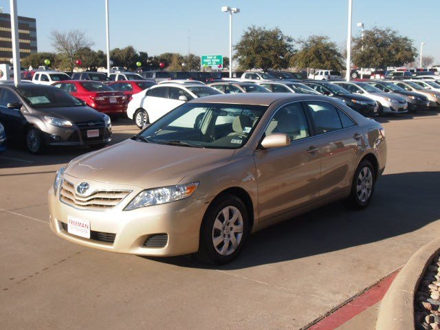 Toyota Camry 2011 photo 2