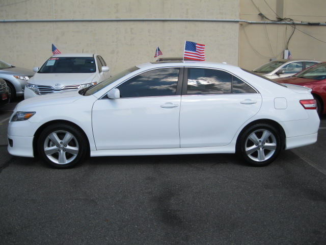 Toyota Camry 2011 photo 1