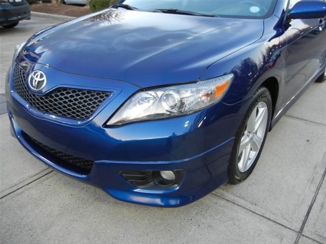 Toyota Camry 2011 photo 2
