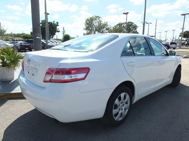 Toyota Camry 2011 photo 3