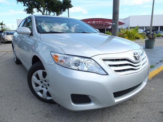 Toyota Camry 2011 photo 1