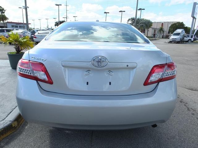Toyota Camry 2011 photo 4