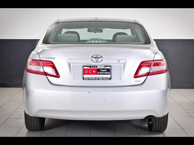 Toyota Camry 2011 photo 2