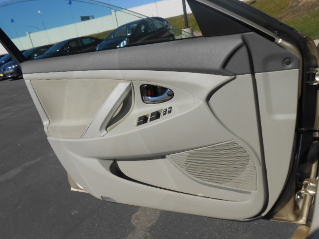 Toyota Camry 2011 photo 4