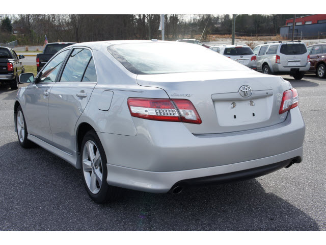 Toyota Camry 2011 photo 2
