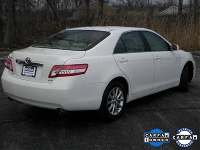 Toyota Camry 2011 photo 2