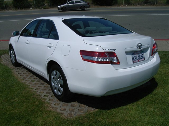 Toyota Camry 2011 photo 5