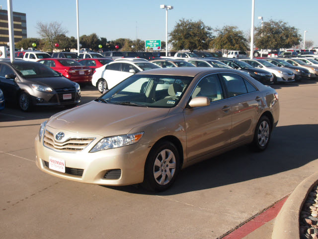 Toyota Camry 2011 photo 2