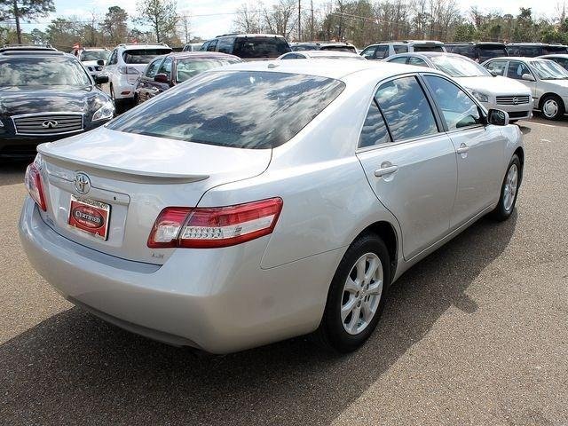 Toyota Camry 2011 photo 2