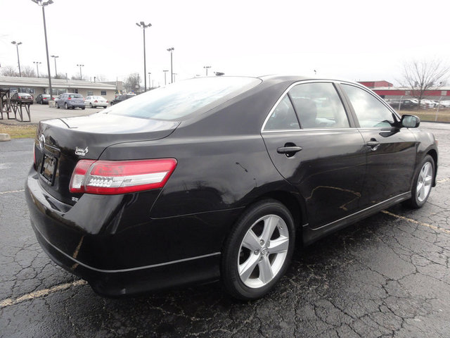 Toyota Camry 2011 photo 2
