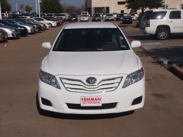 Toyota Camry 2011 photo 1