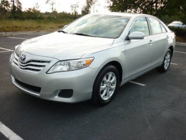 Toyota Camry 2011 photo 1