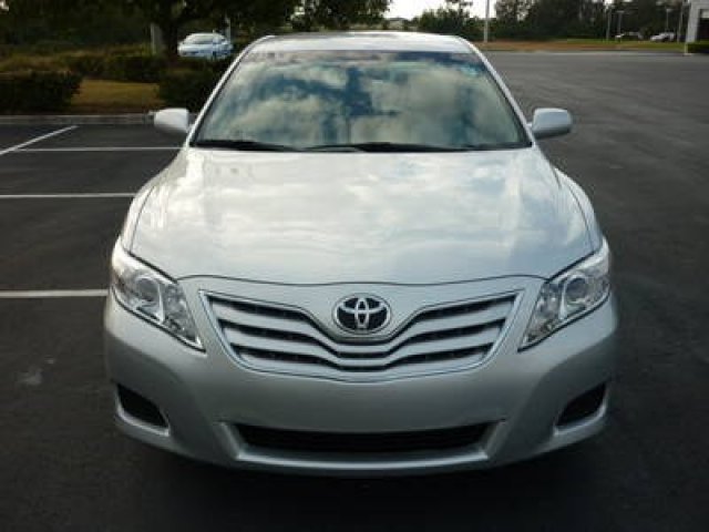 Toyota Camry 2011 photo 2