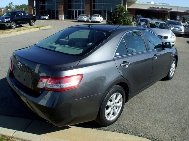 Toyota Camry 2011 photo 1