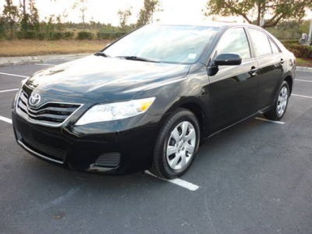 Toyota Camry 2011 photo 1