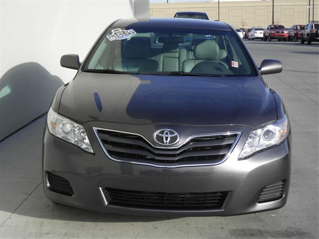 Toyota Camry 2011 photo 2