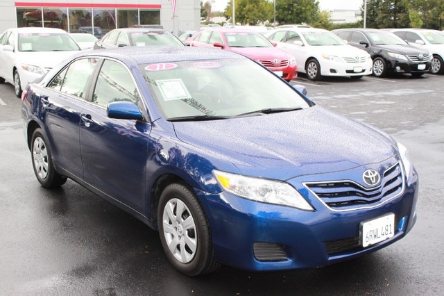Toyota Camry 2011 photo 1