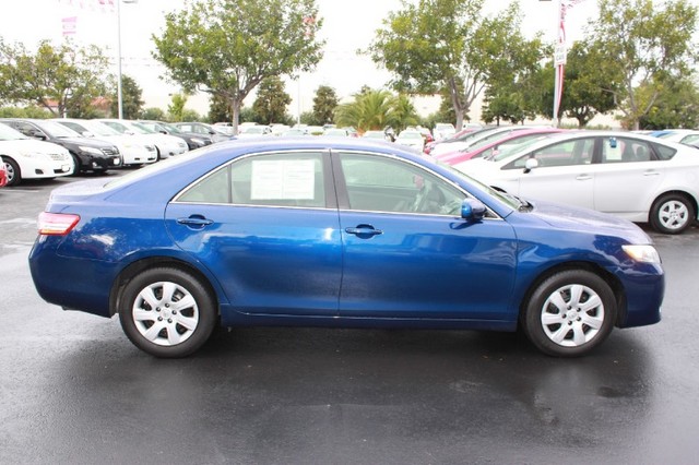 Toyota Camry 2011 photo 3