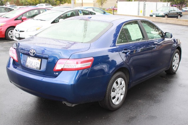Toyota Camry 2011 photo 4
