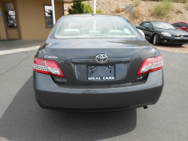 Toyota Camry 2011 photo 2
