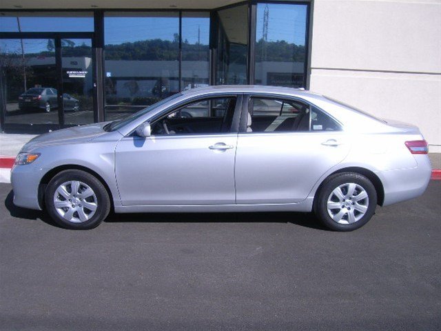 Toyota Camry 2011 photo 1