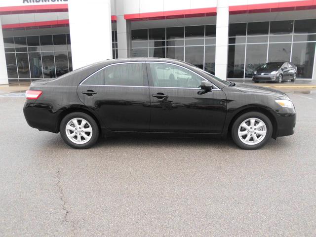 Toyota Camry 2011 photo 1