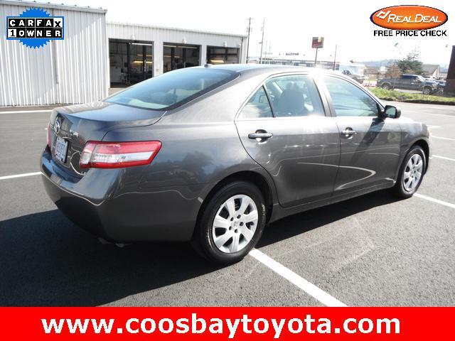 Toyota Camry 2011 photo 2