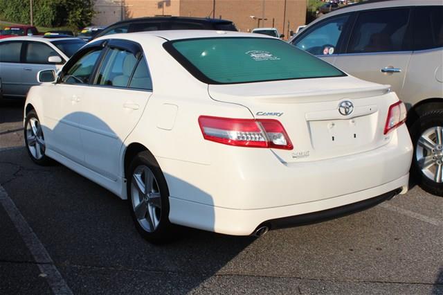 Toyota Camry 2011 photo 2