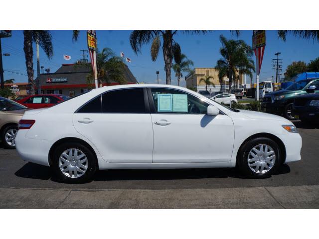 Toyota Camry 2011 photo 2