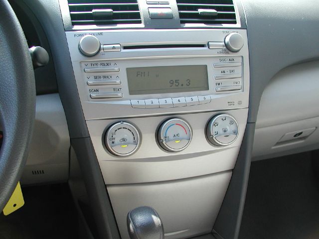 Toyota Camry 2011 photo 1